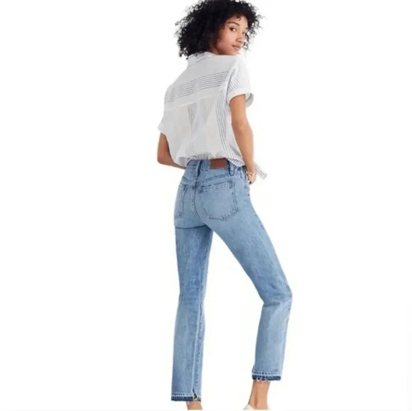 Madewell Classic High-Rise Old School Distressed Straight Leg Jeans(26) - Picture 4 of 12